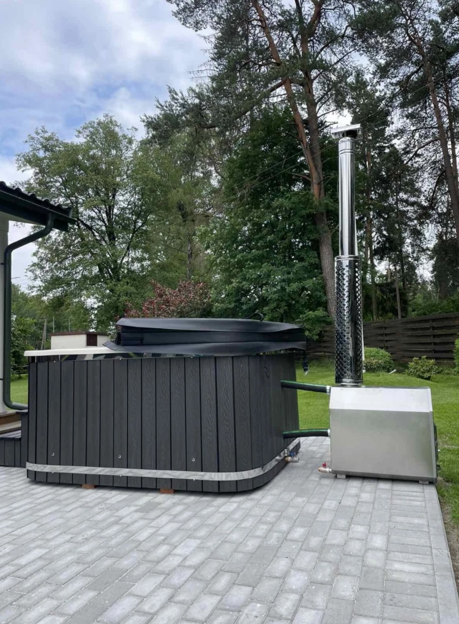 Hottub 6